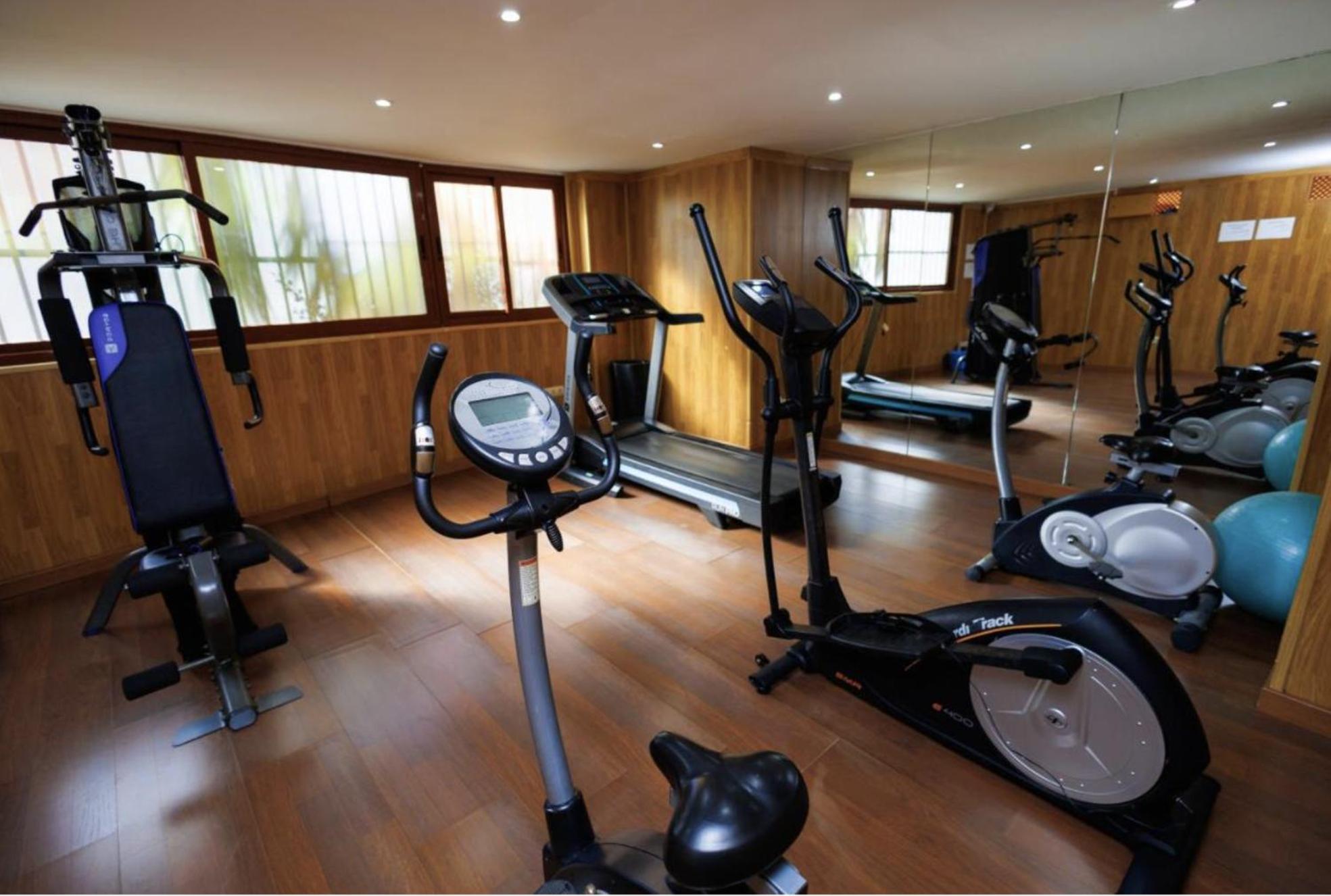 Lovely Elviria Apartment 200M From The Beach マルベーリャ エクステリア 写真